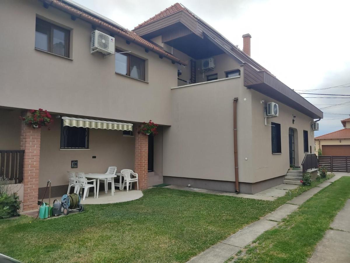Arnika Vendeghaz Apartment Hajduszoboszlo Exterior photo