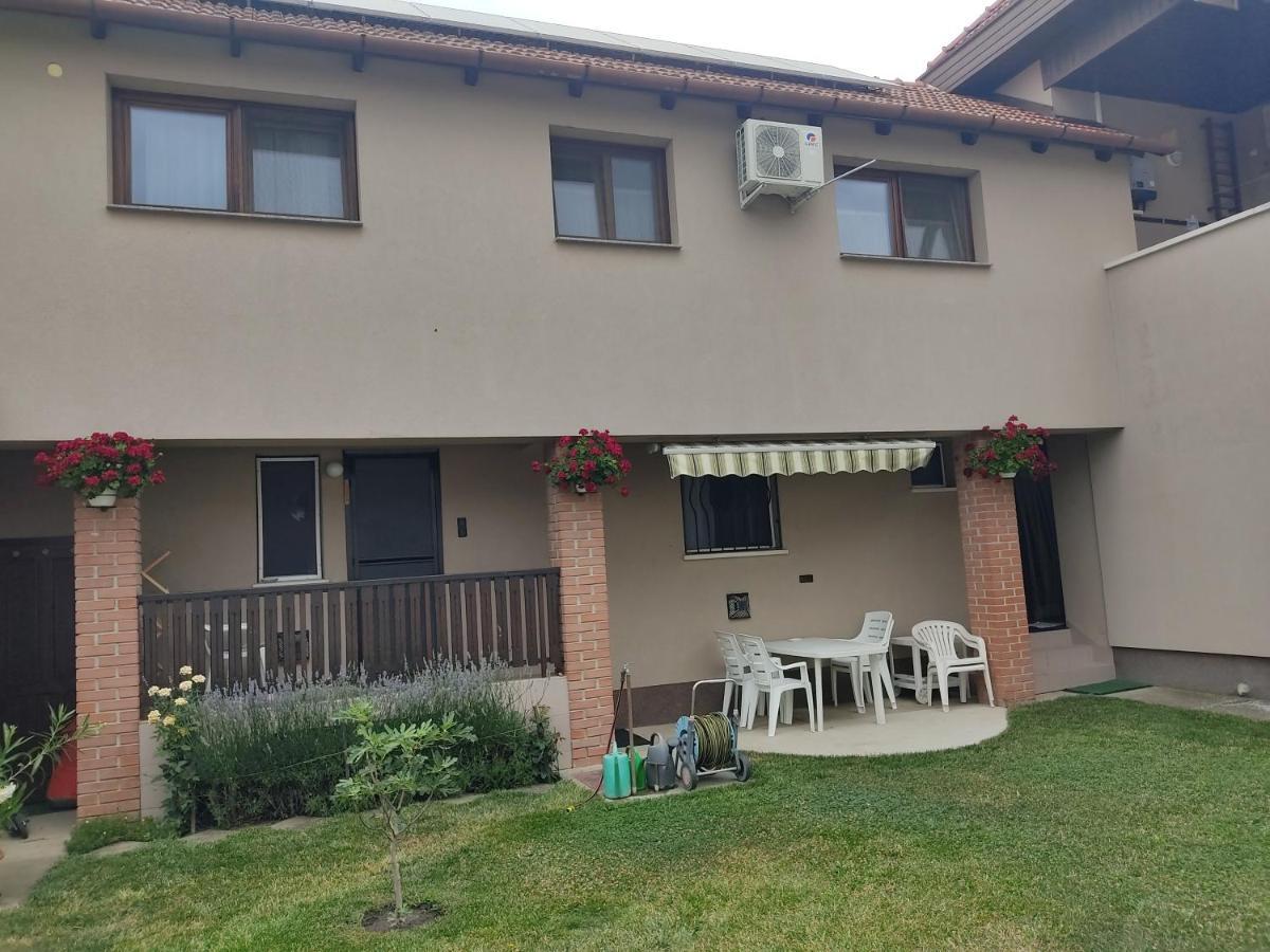 Arnika Vendeghaz Apartment Hajduszoboszlo Exterior photo