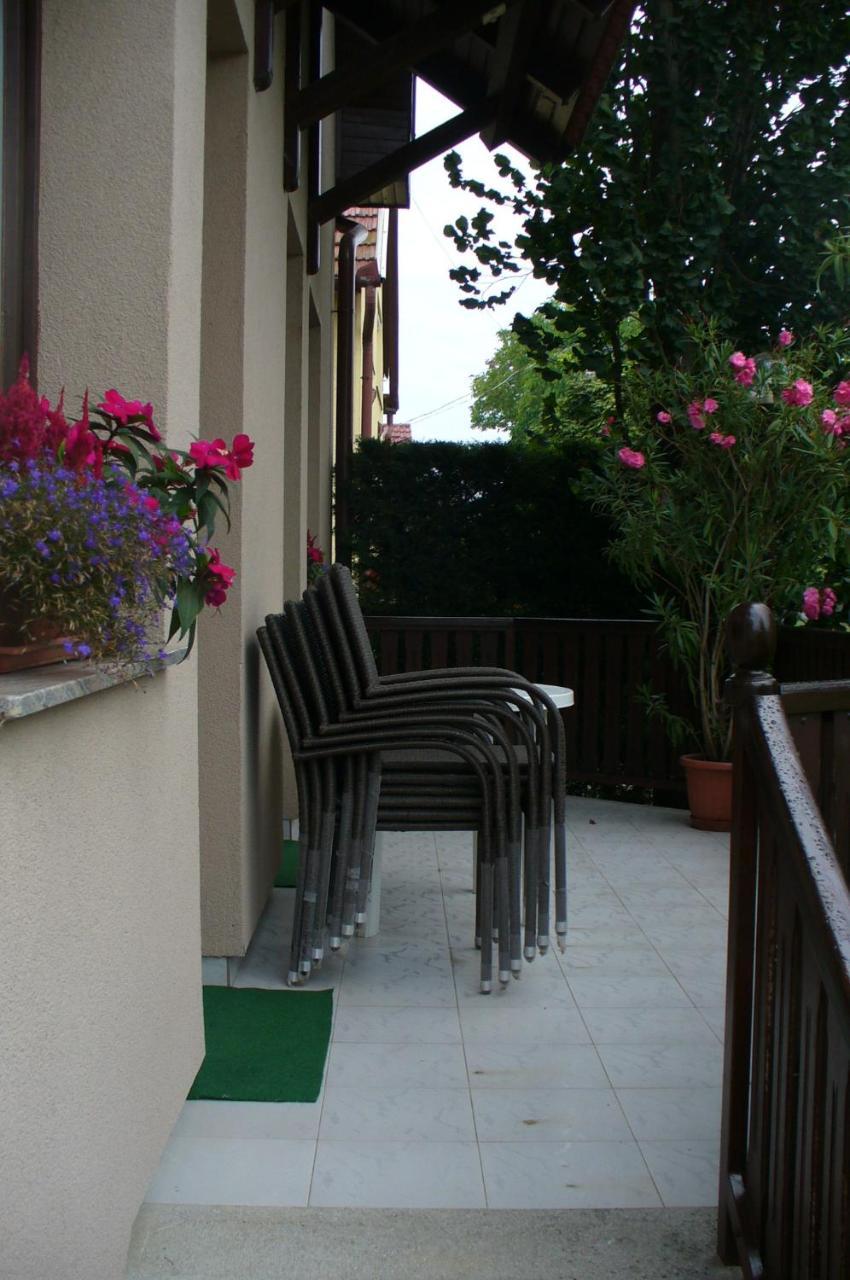 Arnika Vendeghaz Apartment Hajduszoboszlo Exterior photo